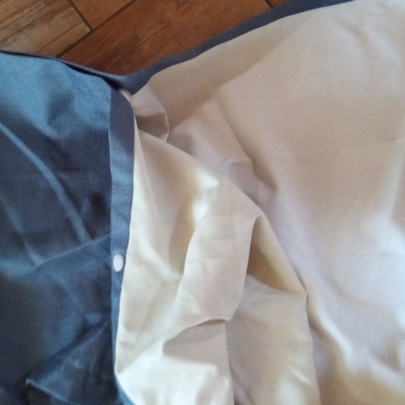 Eclipse RV curtains - Picture 2 of 3